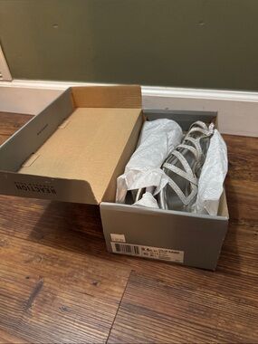 Kenneth Cole Reaction Silver Strappy High Heel Sandals